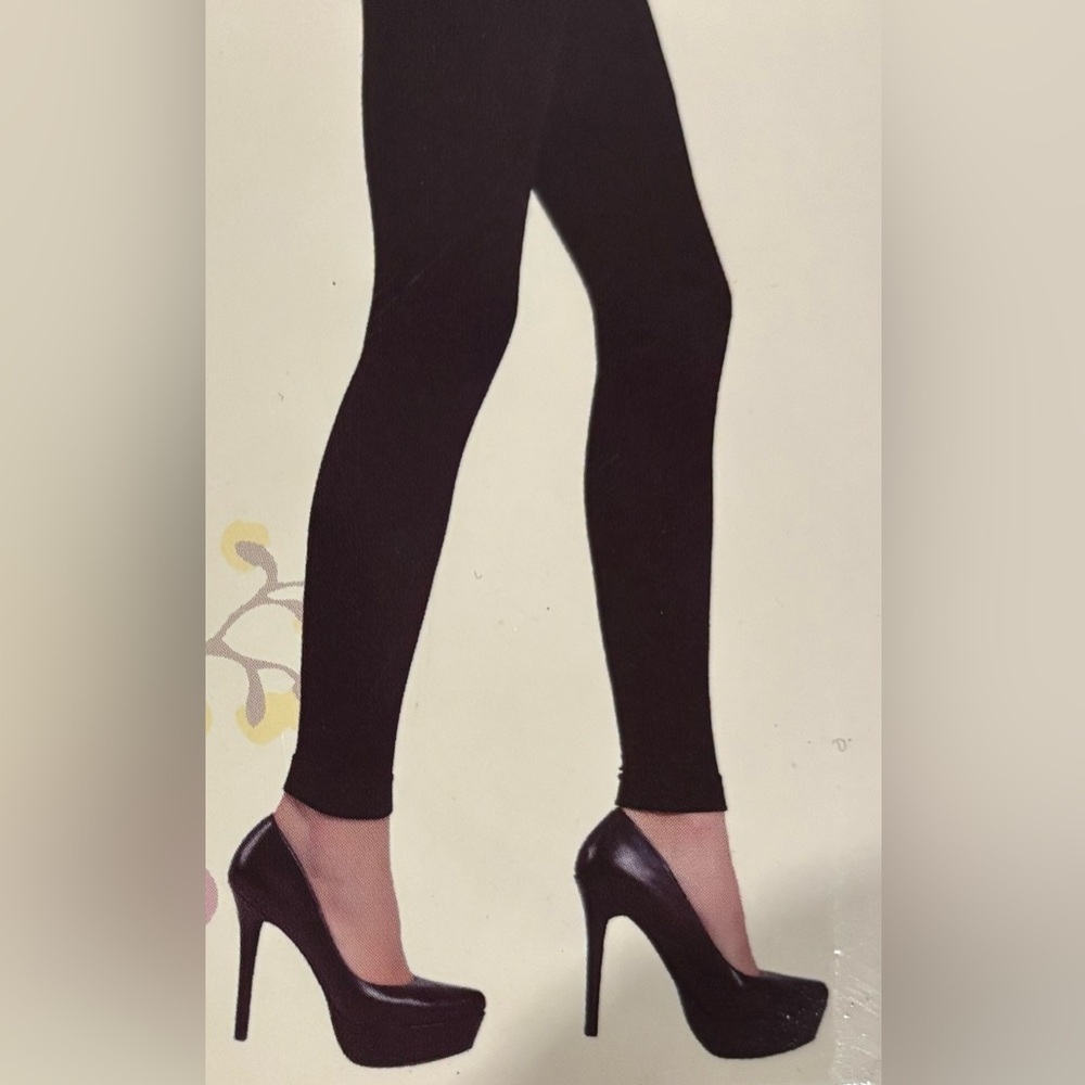 Modern Heritage Black Fleeced Leggins - Size S/M